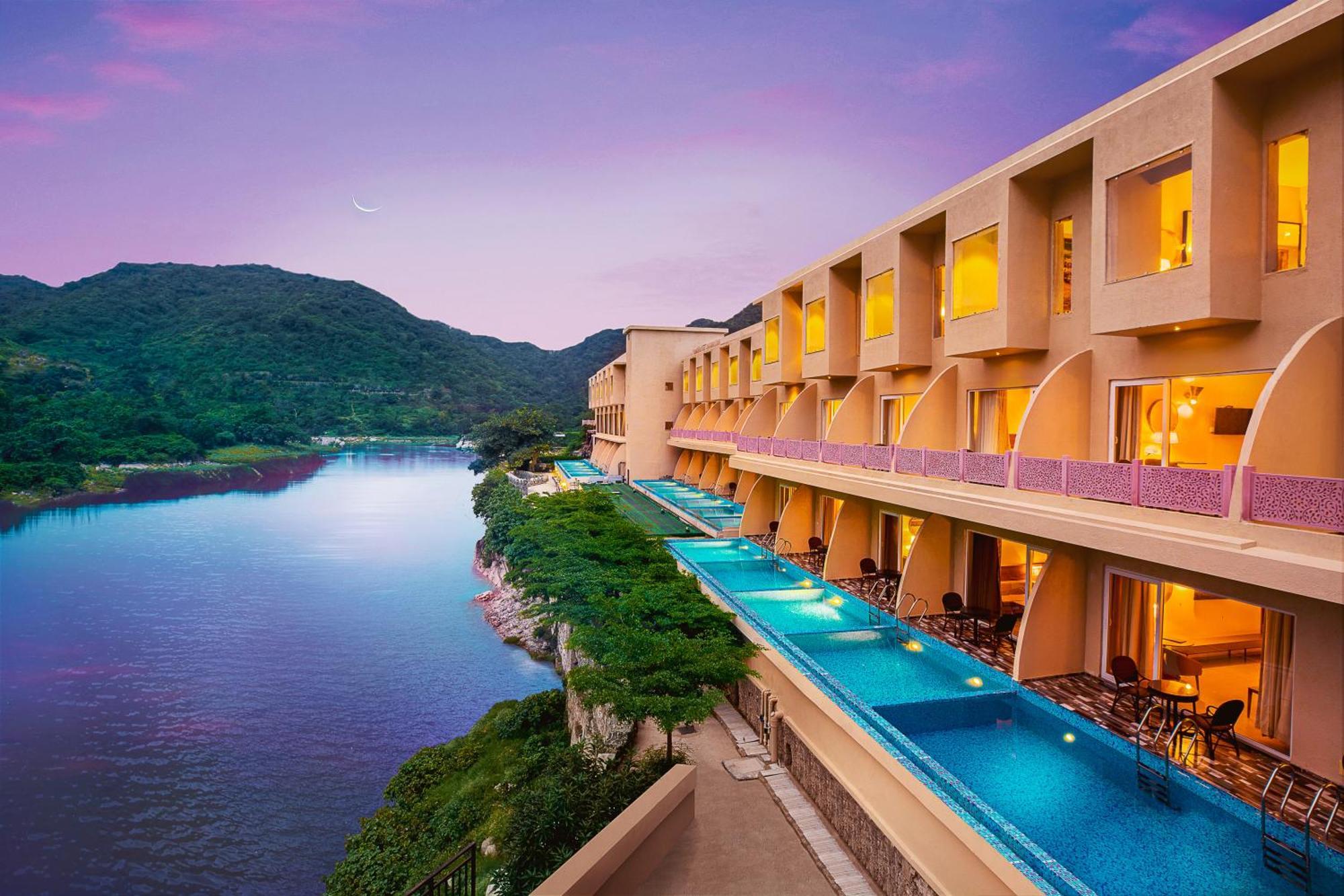 Double Room with Pool View