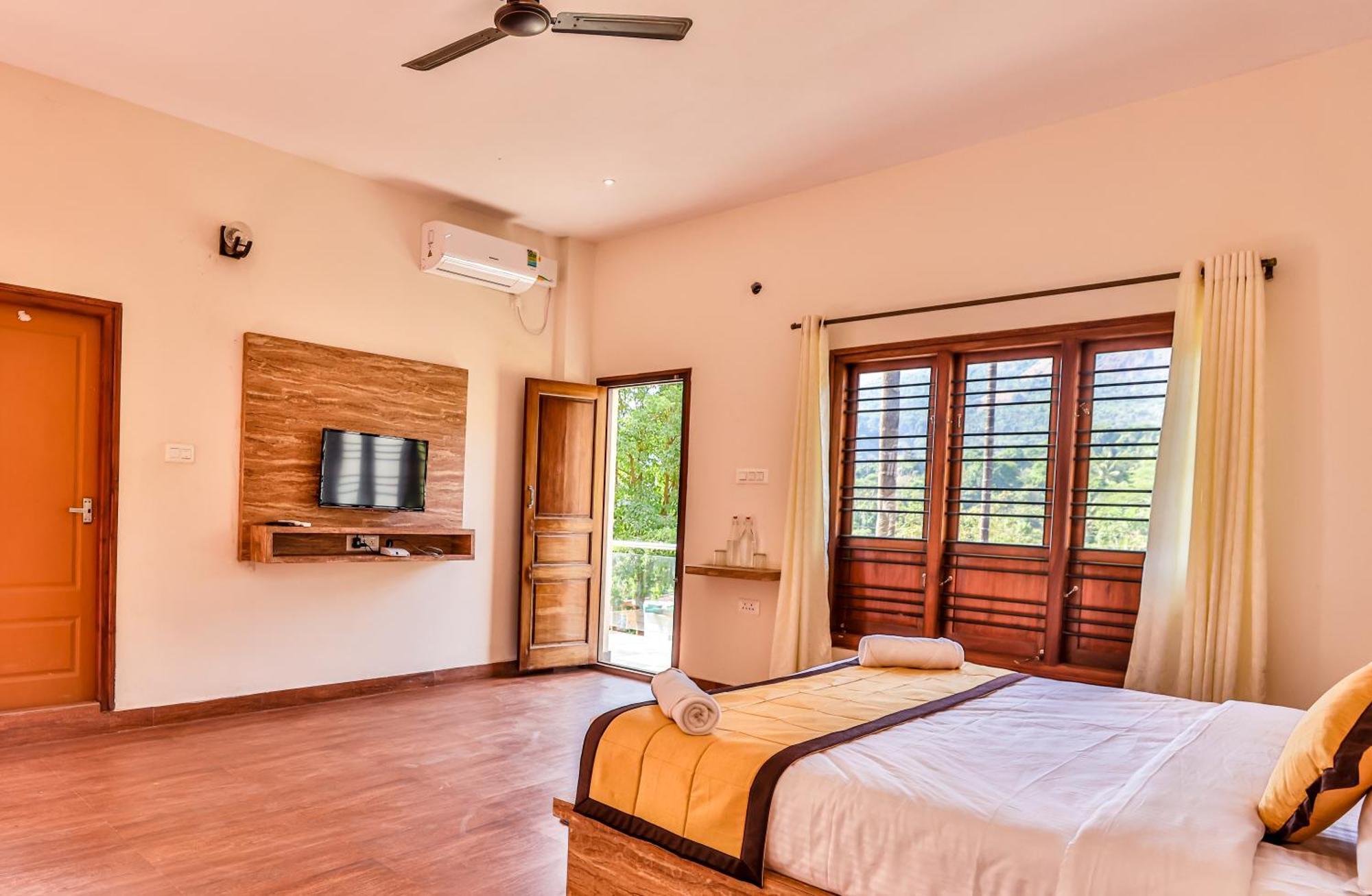 Double Room Mountain View