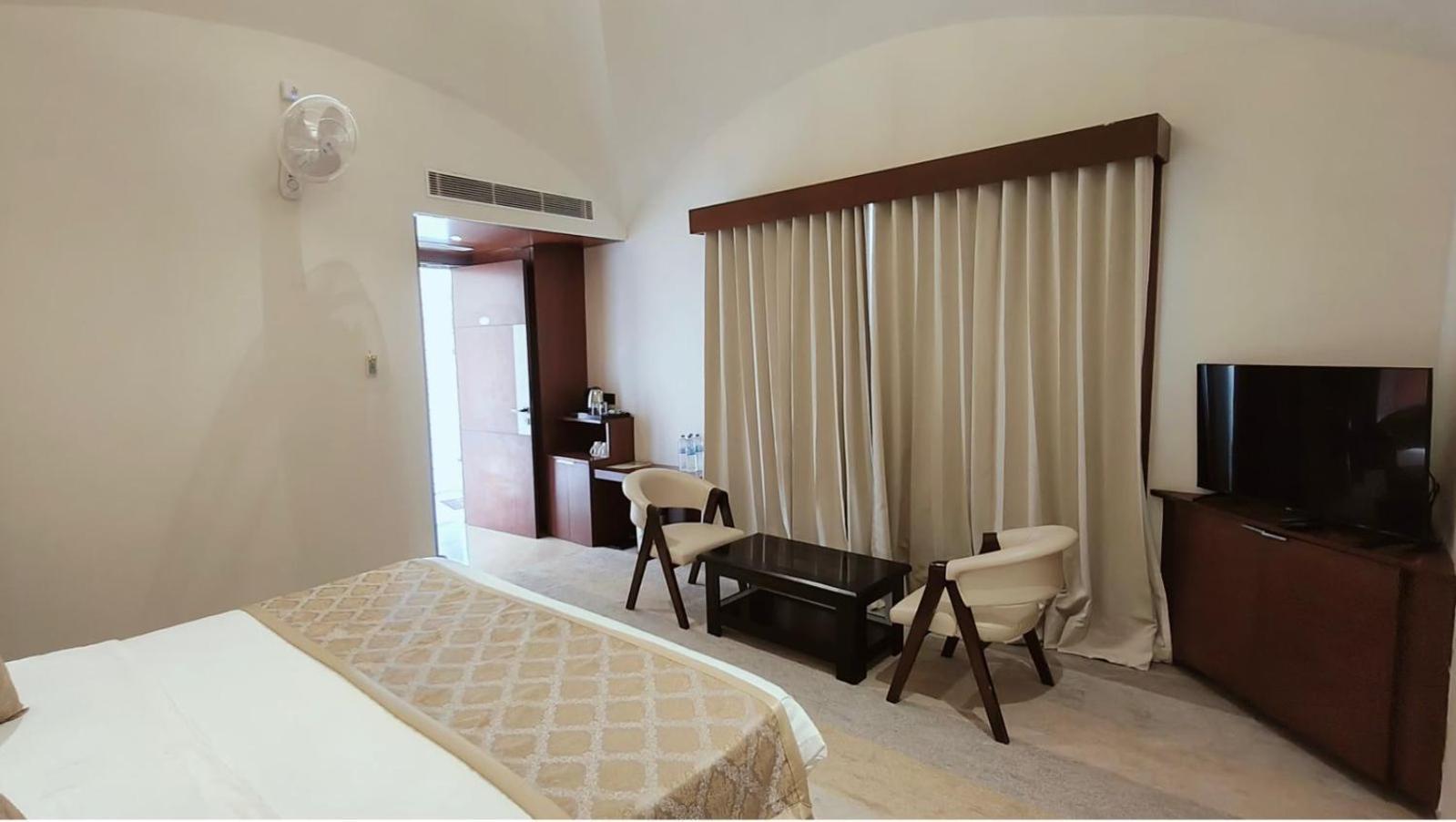 King Room