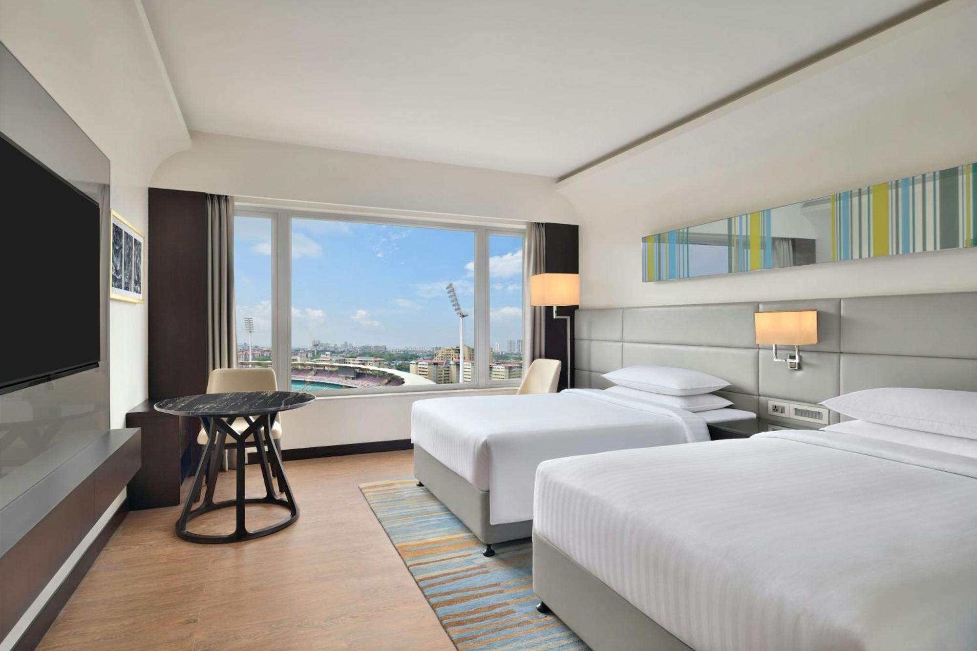 Executive Club, Executive lounge access, Guest room, 2 Twin, Stadium view,1680841063:JPEG