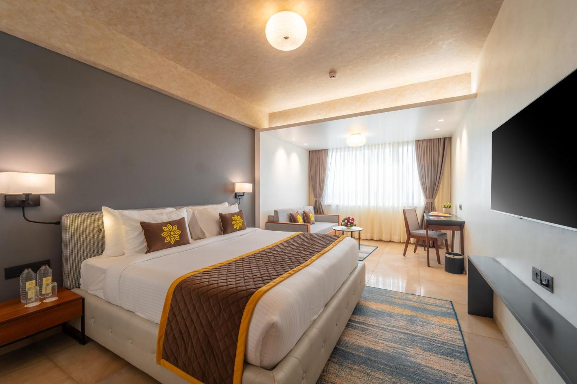 Deluxe King Room