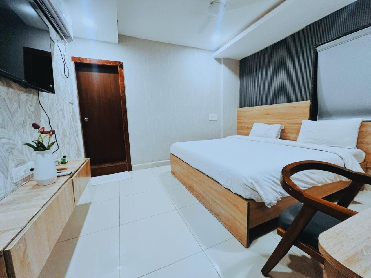 Standard Double Room,1648606084:JPEG
