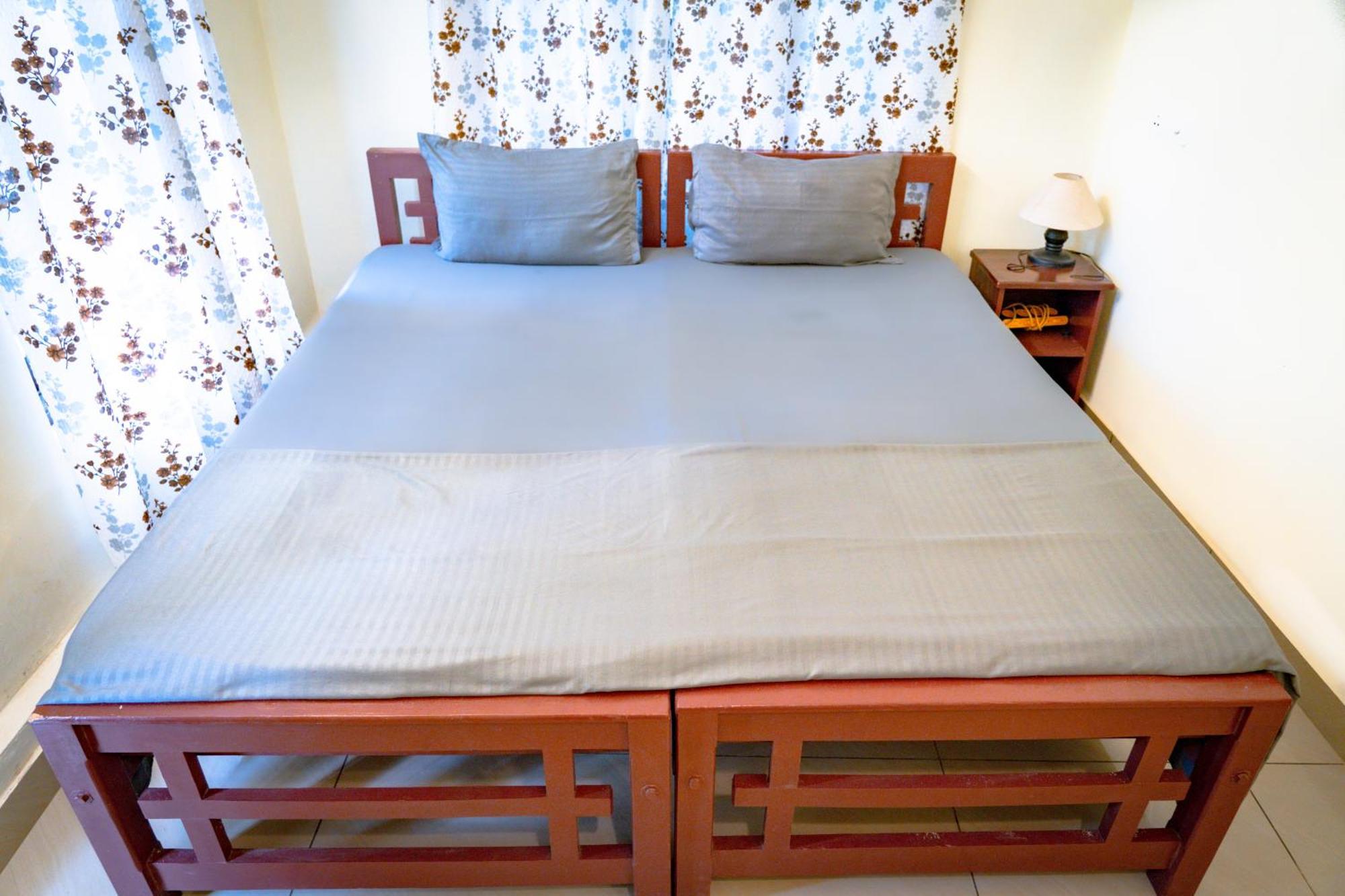 Standard Double Room Fan