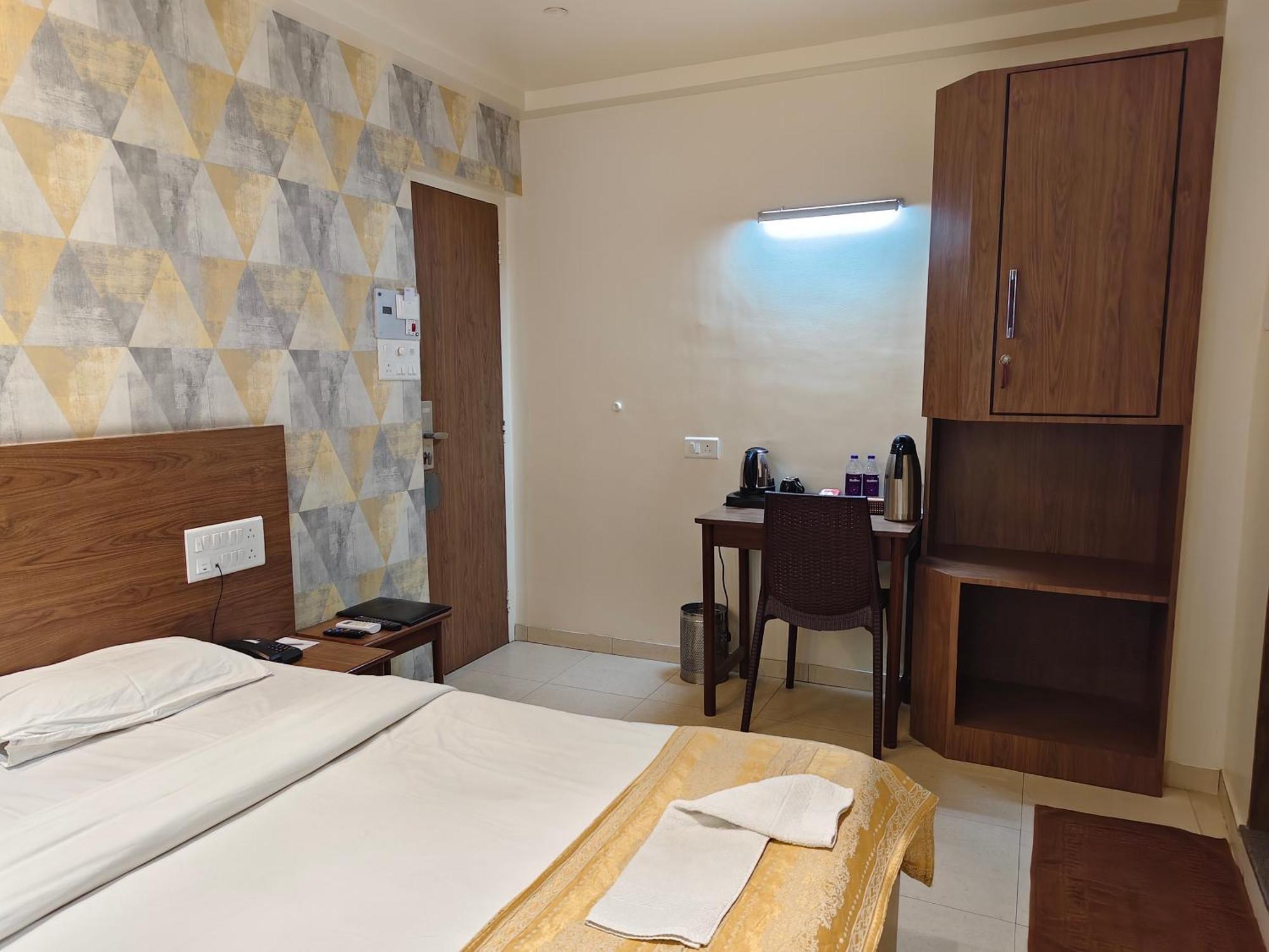 Budget Double or Twin Room,1662998587:JPEG