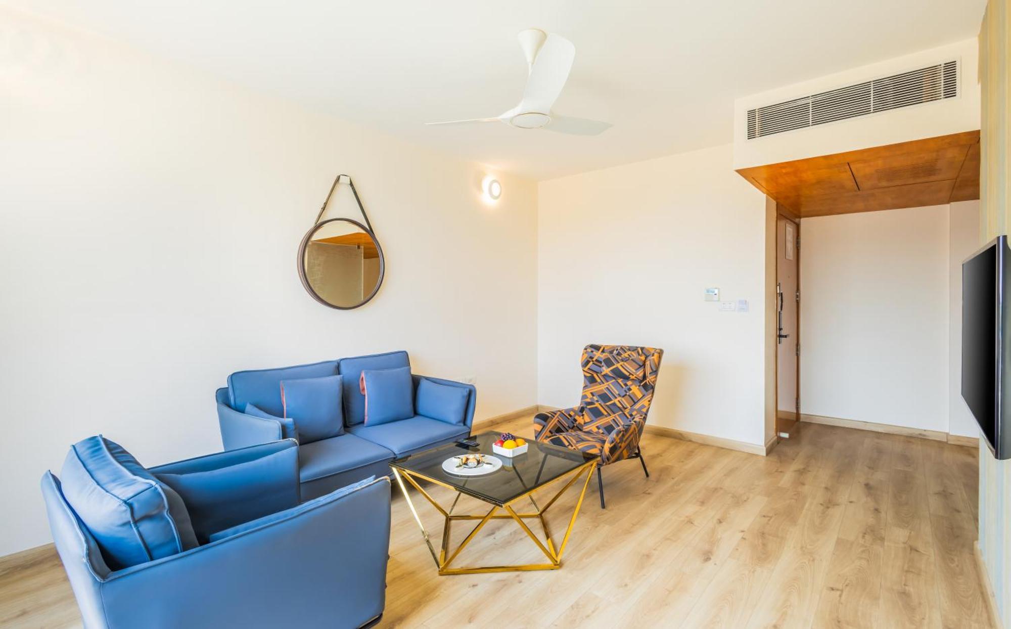 Executive Suite