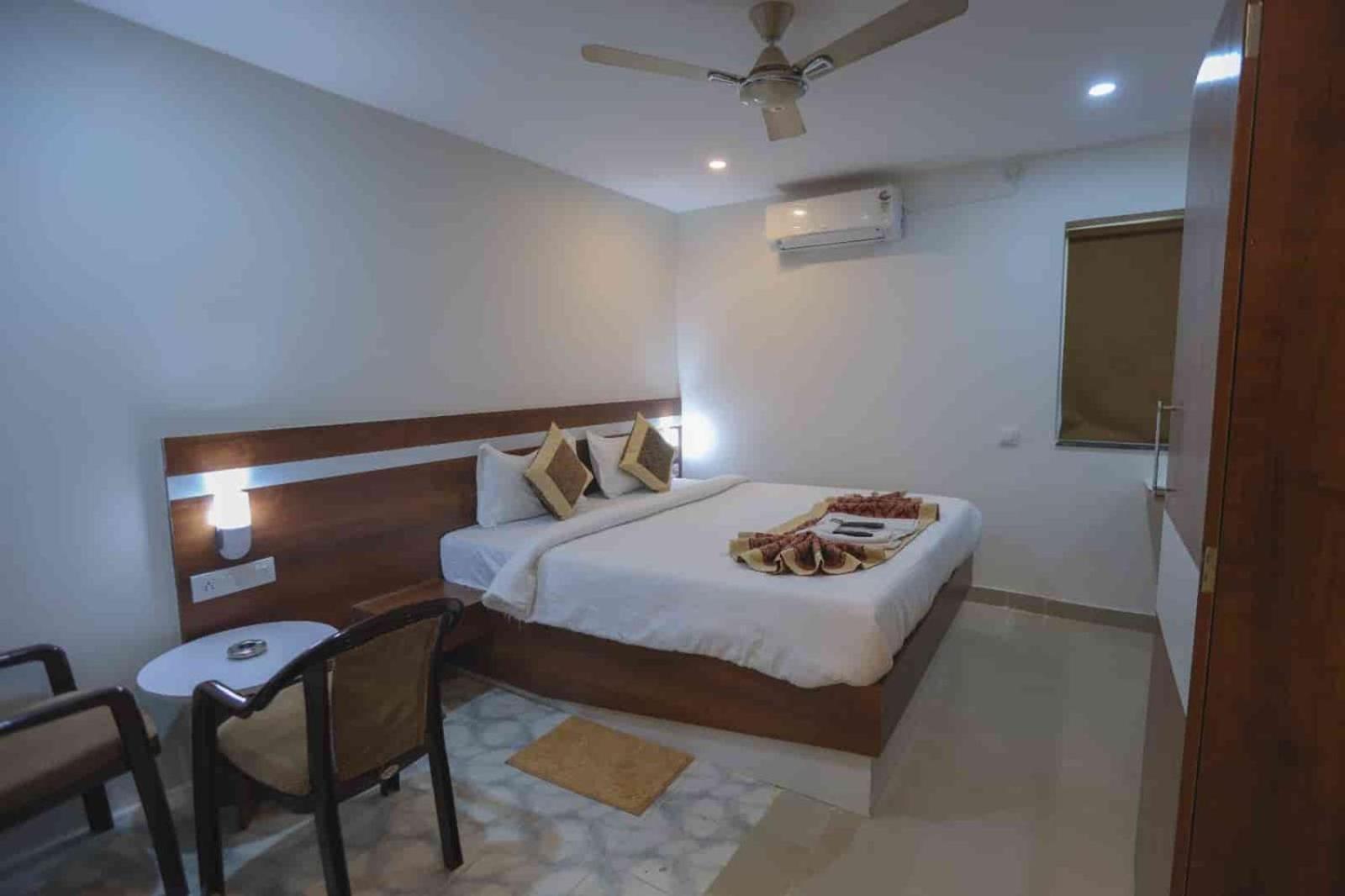 Superior King Room