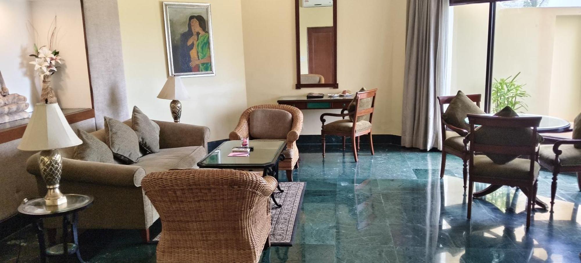 Deluxe Suite Sea View on Spa & Laundry service