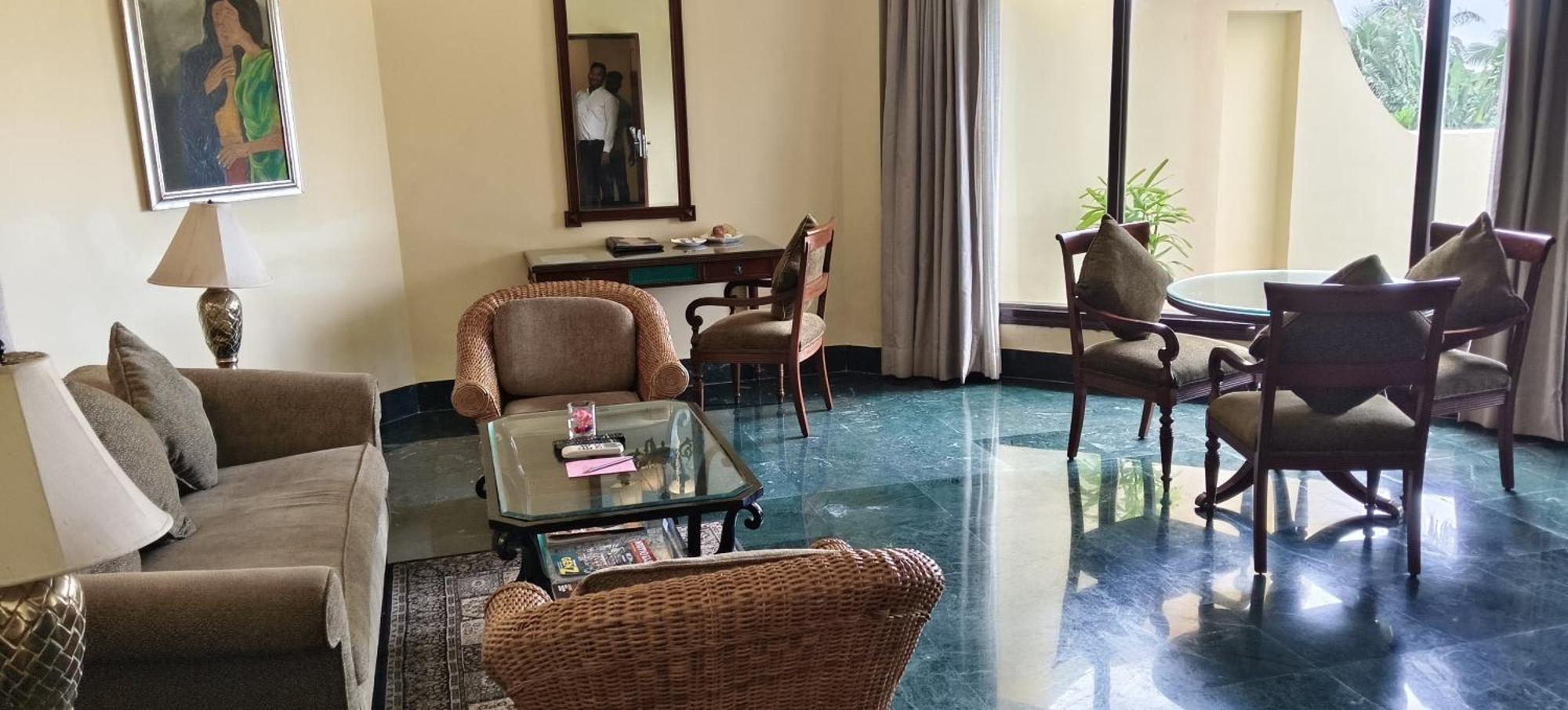 Deluxe Suite Sea View on Spa & Laundry service