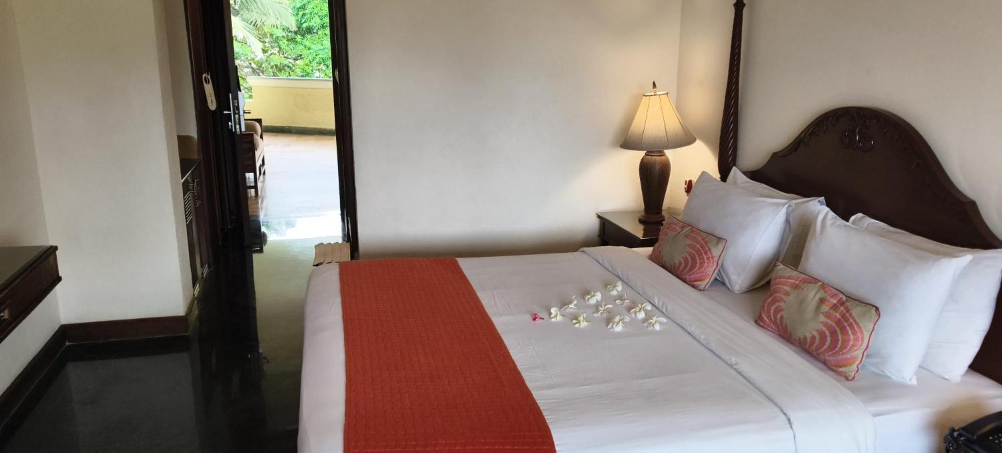 Deluxe Double Room Side Sea View on Spa & Laundry service