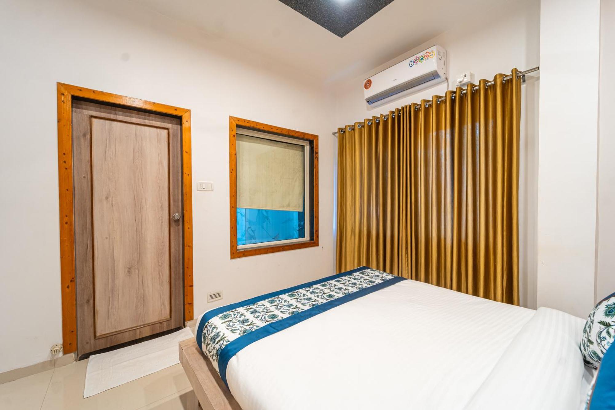Deluxe Room Garden View Balcony Ground Floor
