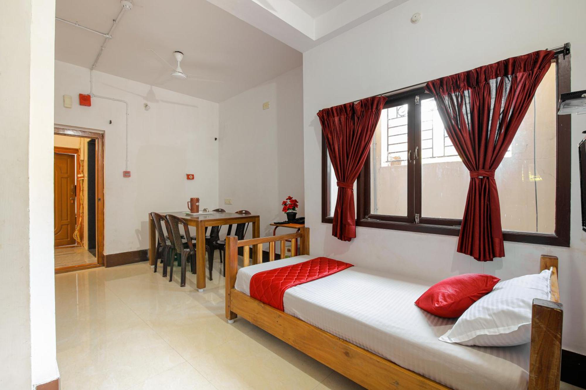 Deluxe King Suite