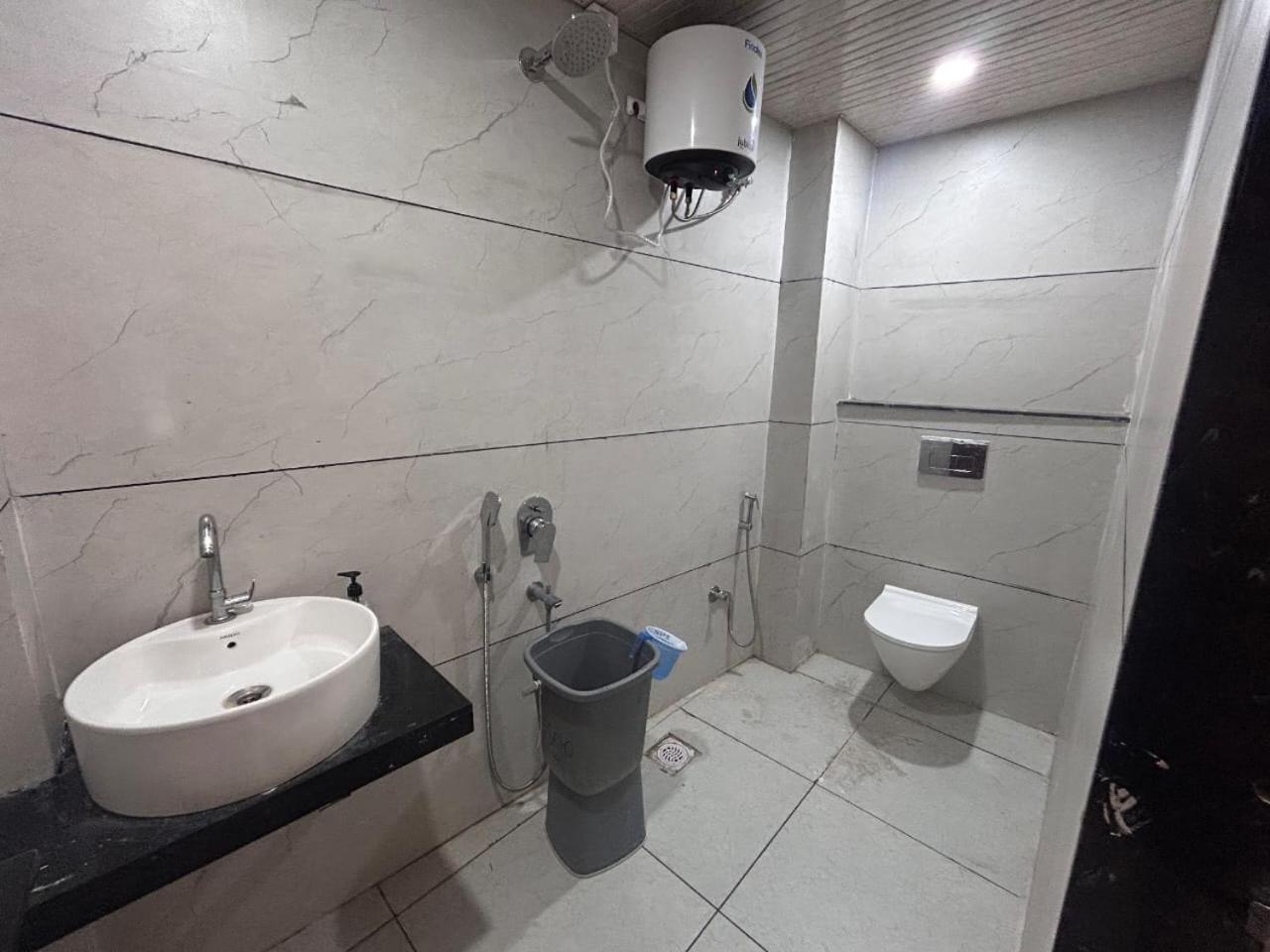 Basic Triple Room