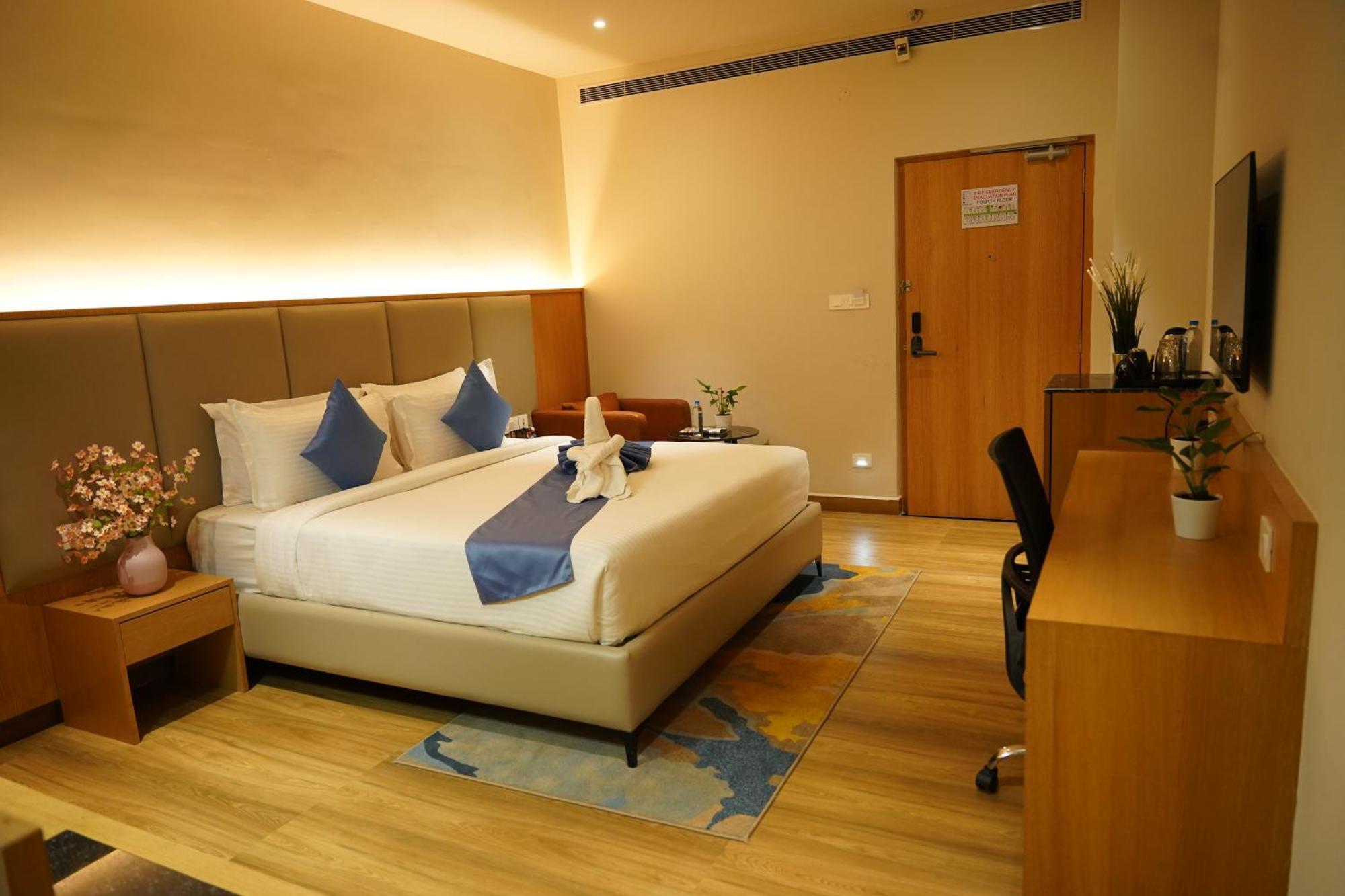 Superior King Room