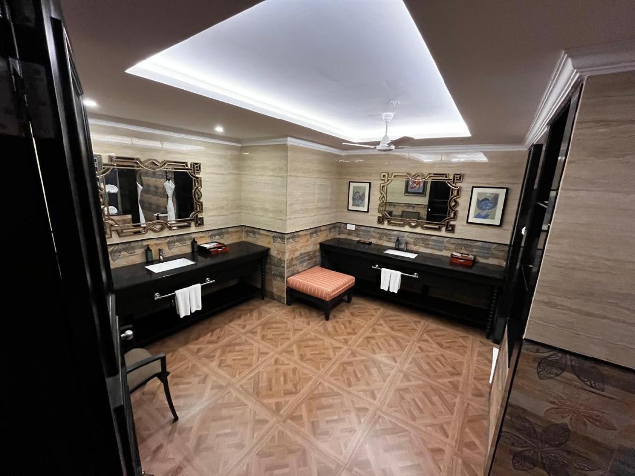 Regent Villa