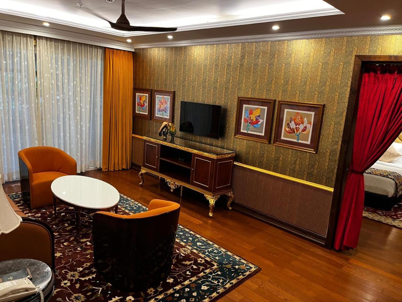 Regent Villa