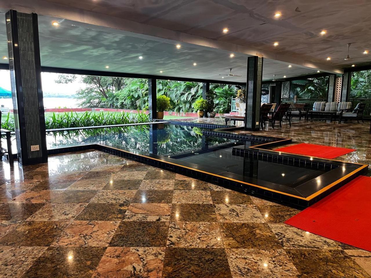 Regent Villa