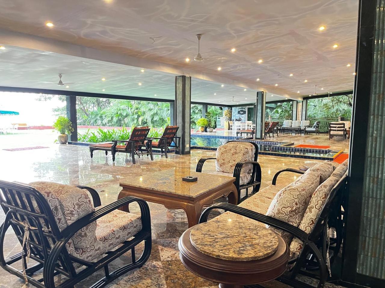 Regent Villa