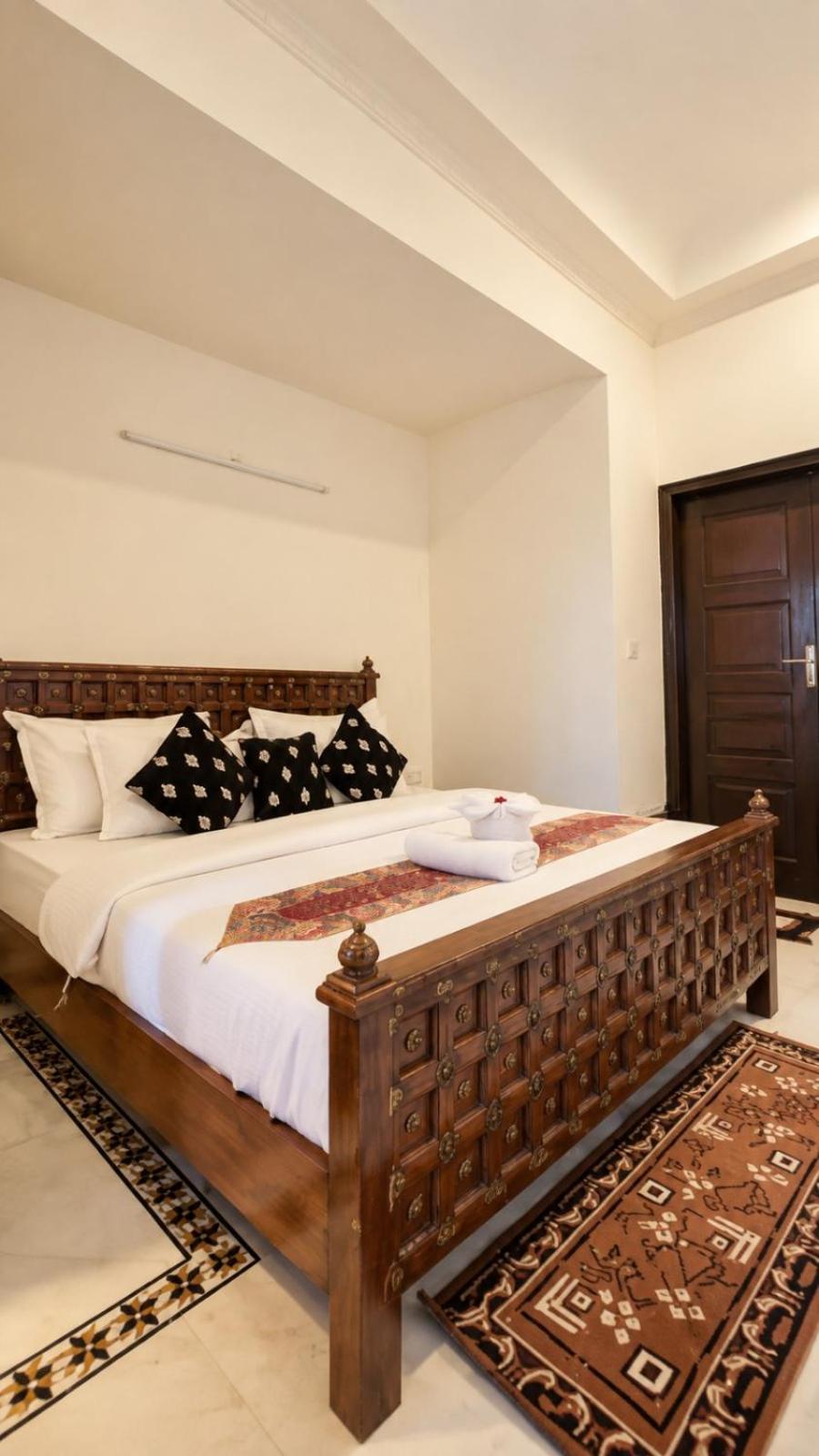 Signature Ganga Facing Room