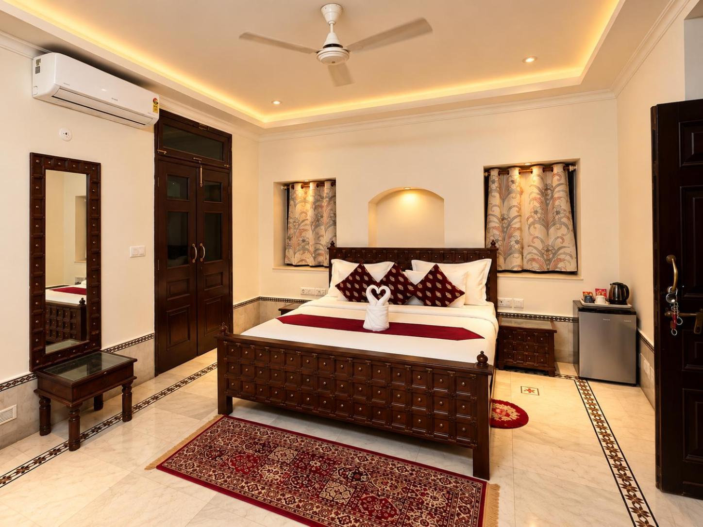 Signature Ganga Facing Room