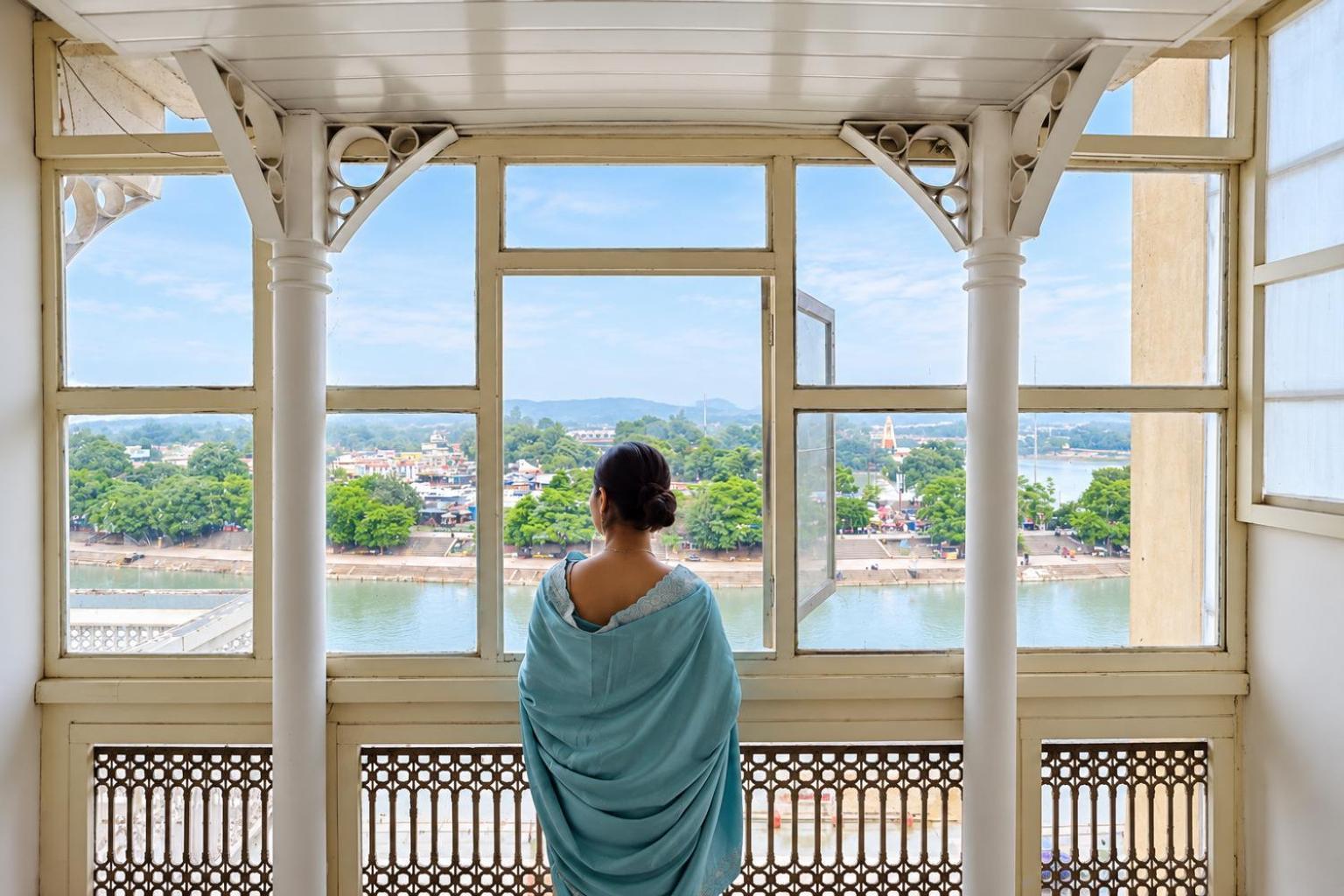 Signature Ganga Facing Room
