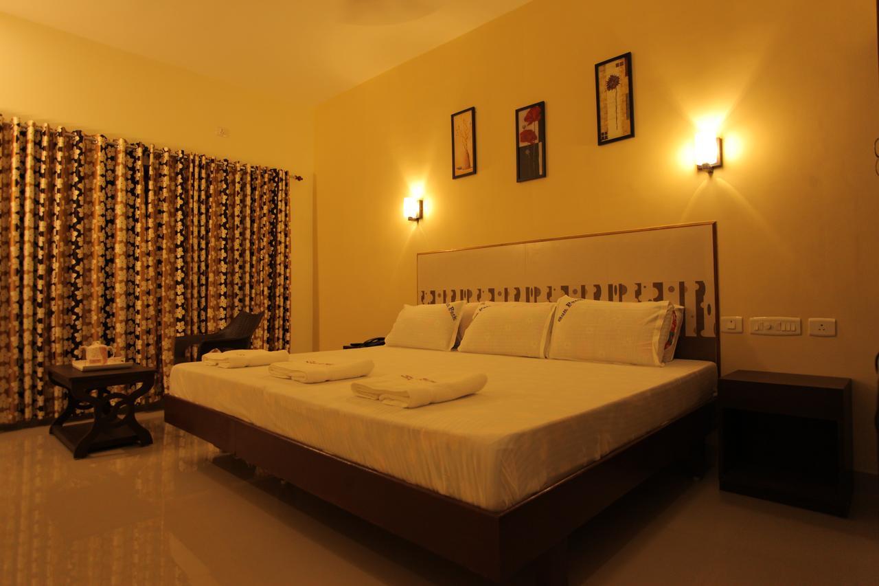 Standard Triple Non A/C Room