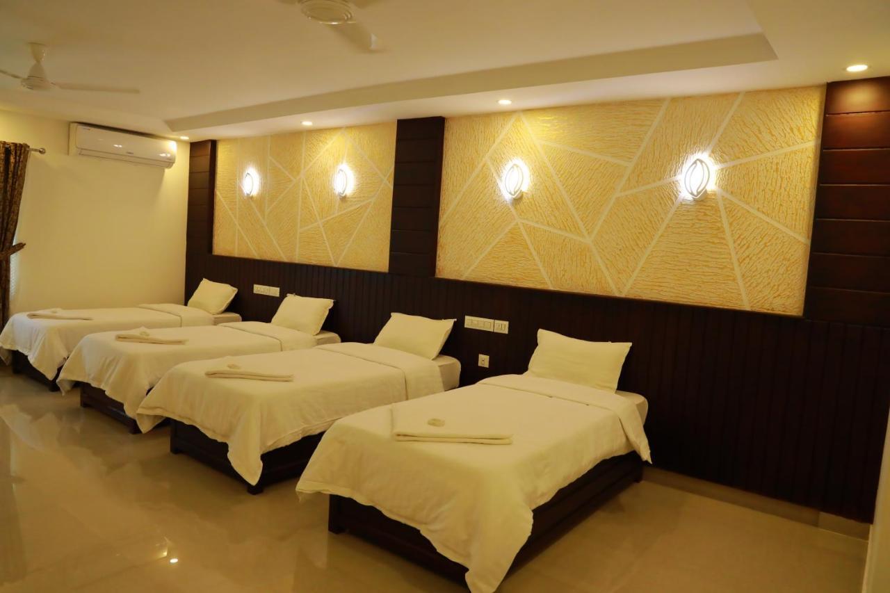 Deluxe Quadruple Room