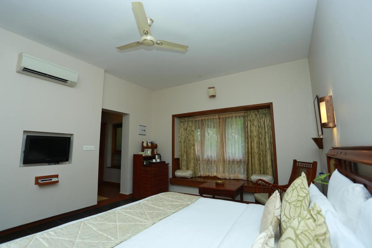 Deluxe Room Evening Hi-Tea Complimentary