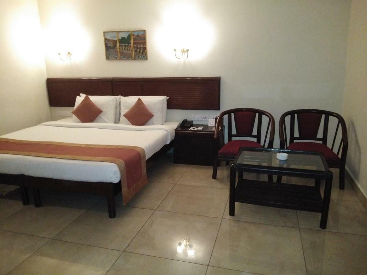 Standard King Room
