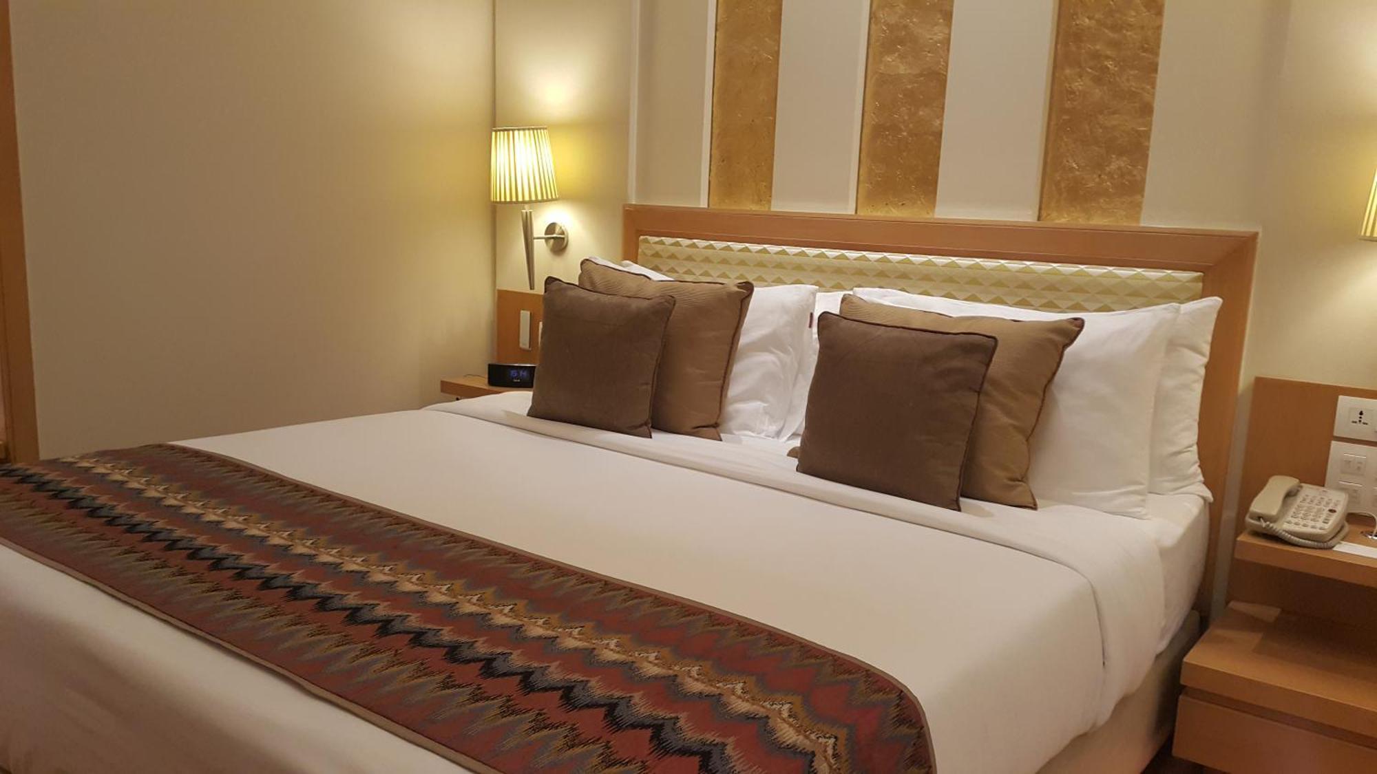 Premium Double or Twin Room on Food Soft beverage only on Restaurant Dining