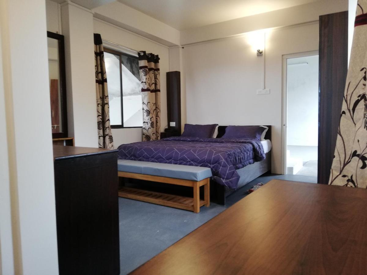 Deluxe King Room Top Floor