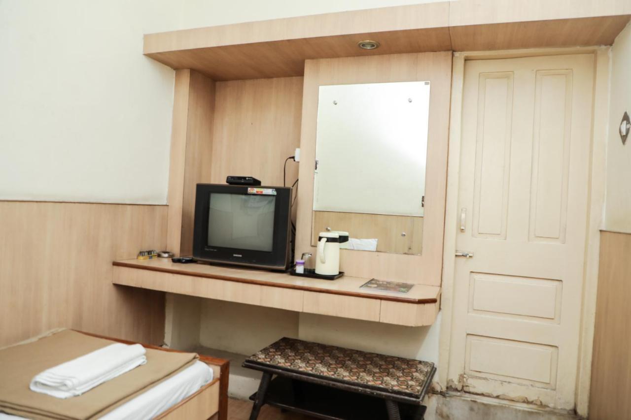Economy Single Room