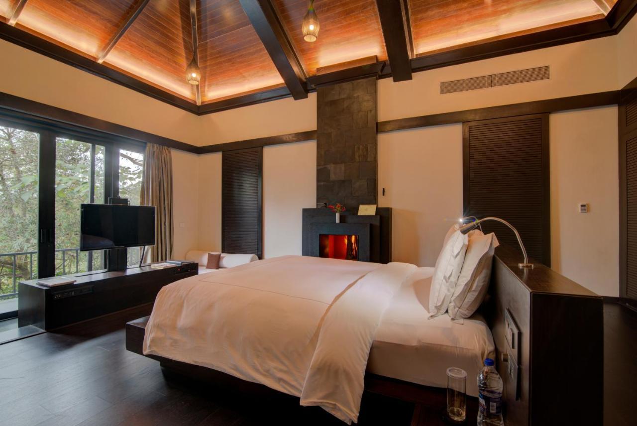 Premium Villa King Bed Garden View