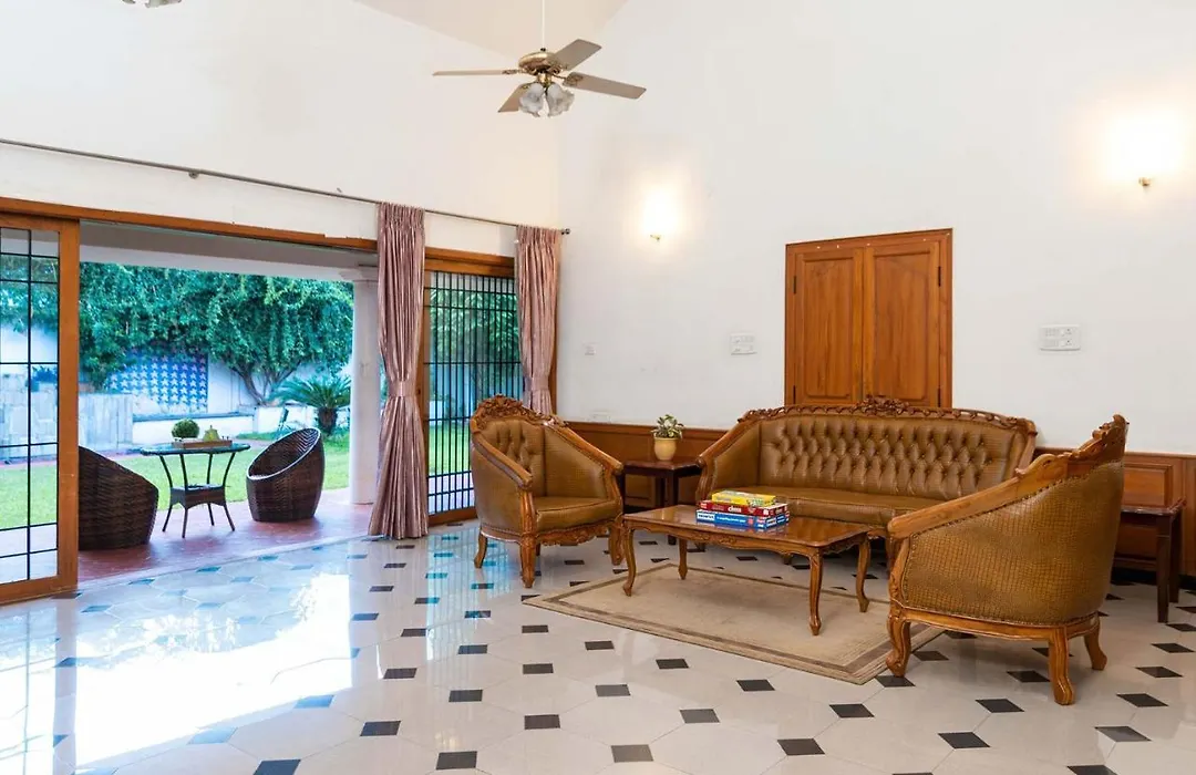Stayvista At Dwaraka Inn Pvt Pool, Gym & Pool Table-1