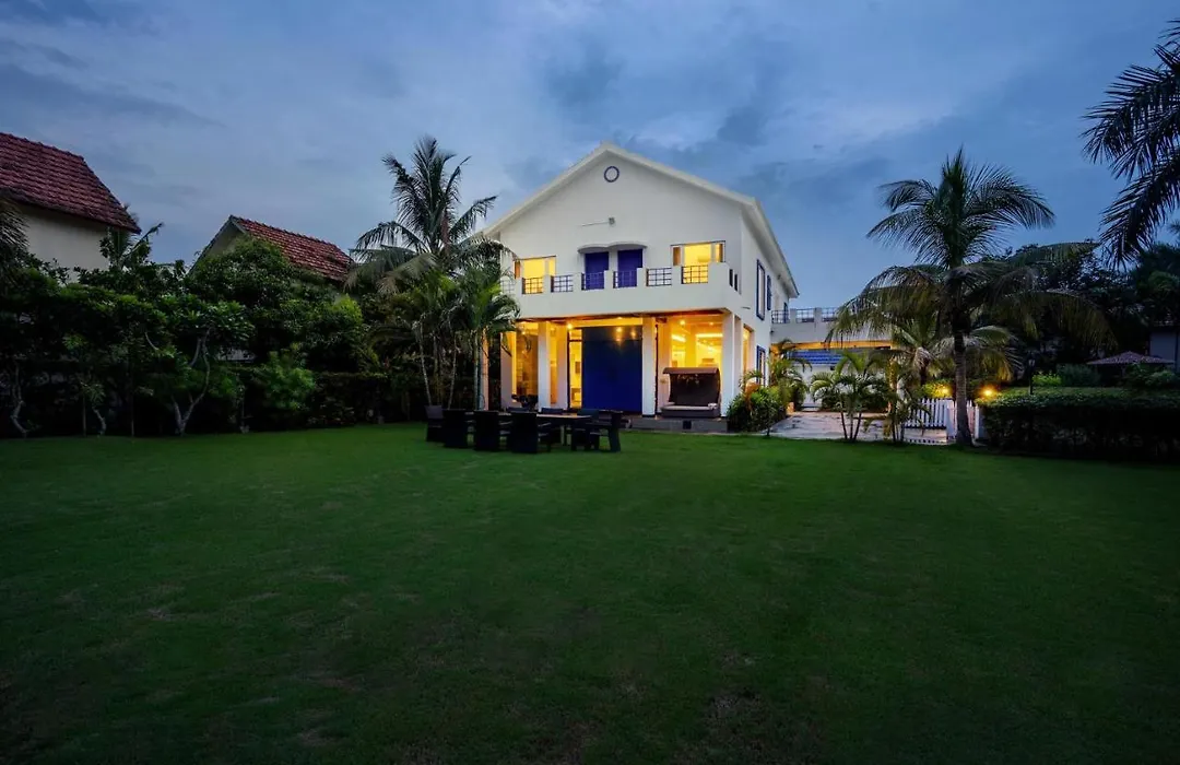Stayvista At Timeless Elegance With Bbq And Wi-Fi-1