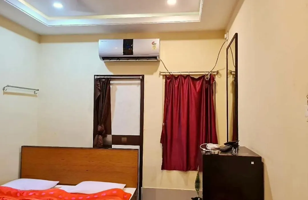 Hotel Cosy Inn-1