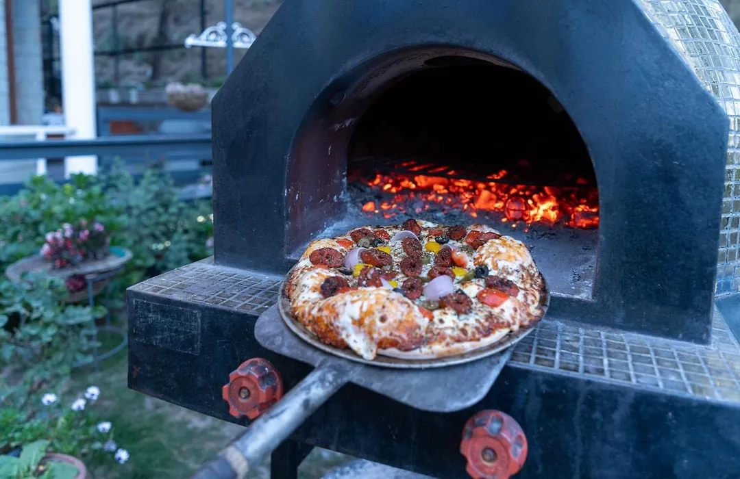 Stayvista At Floradale W Jacuzzi & Wood-Fire Pizza-1