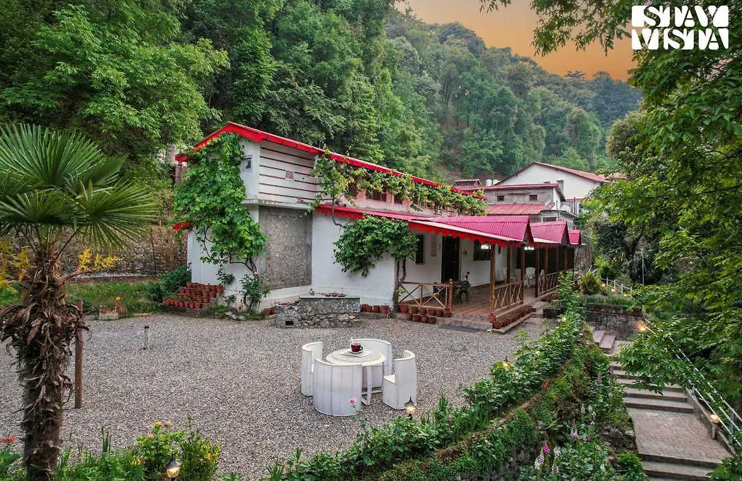 Stayvista At Edwinstowe House With Heater, Bonfire & Bbq Grill-1