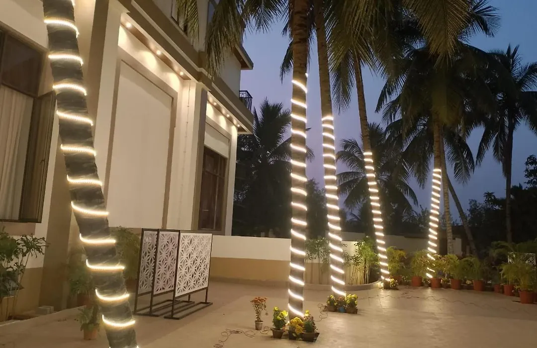 Pushpak Hotel & Convention-1