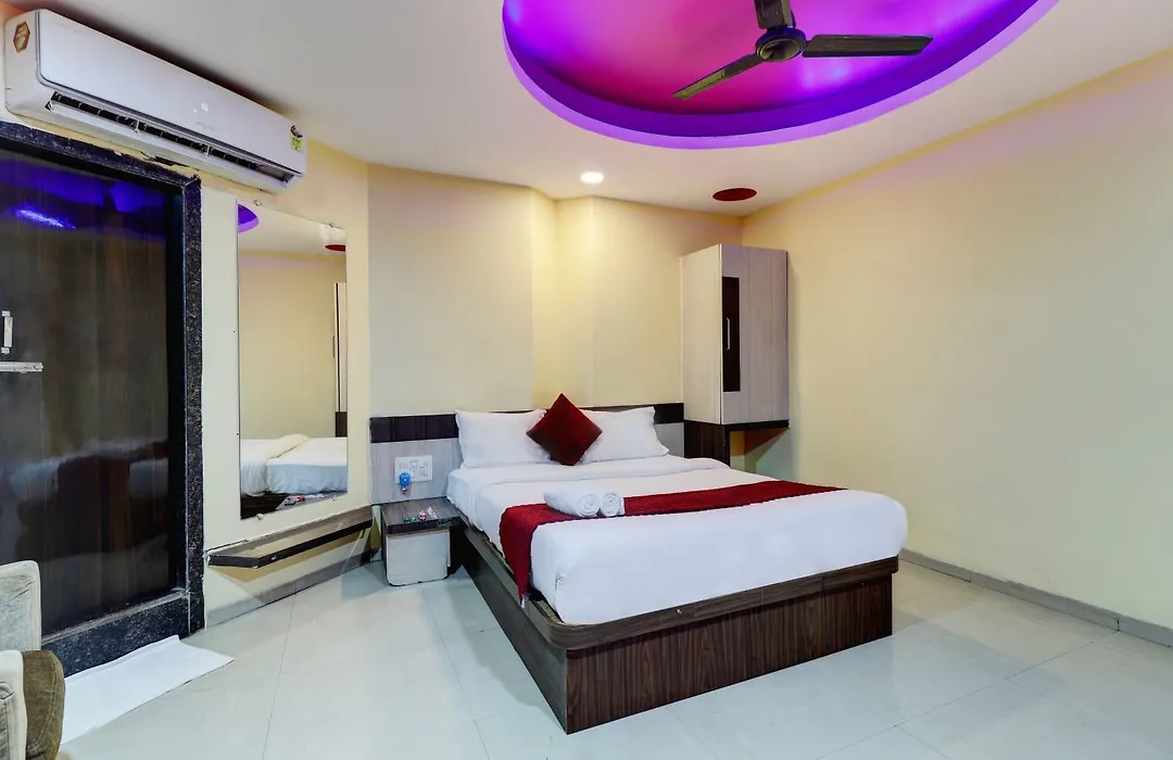 Hotel Icon Near T-2 International Airport Mumbai-1