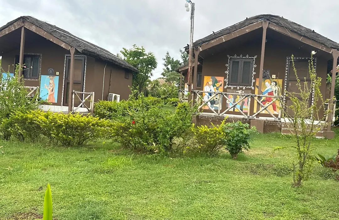 Leo Wooden Resorts-1