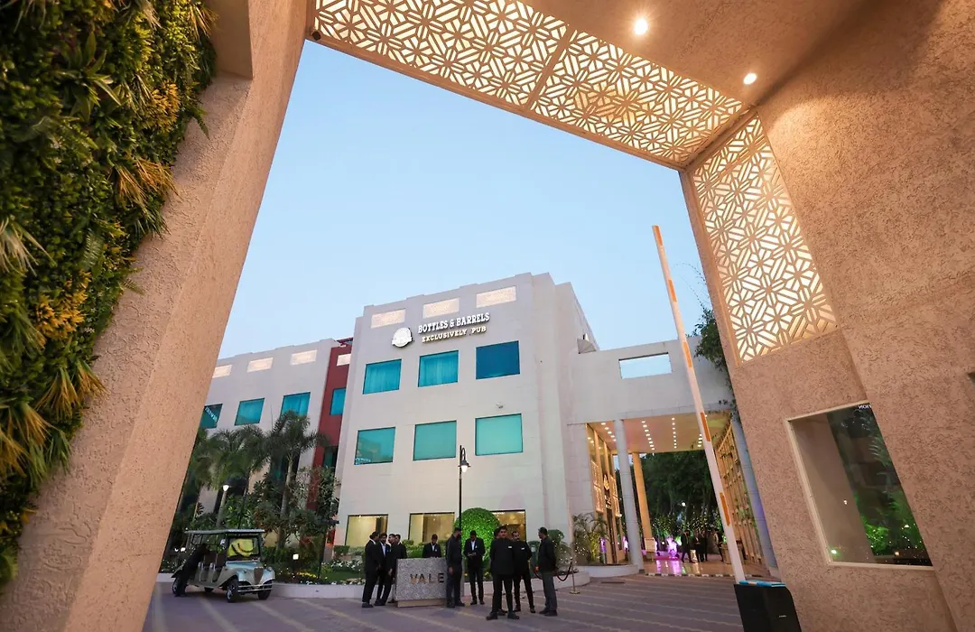 Bravura Gold Resort-1