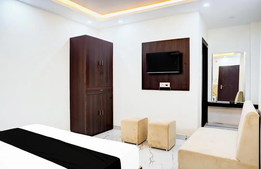 Hotel O Mangal Shree-1