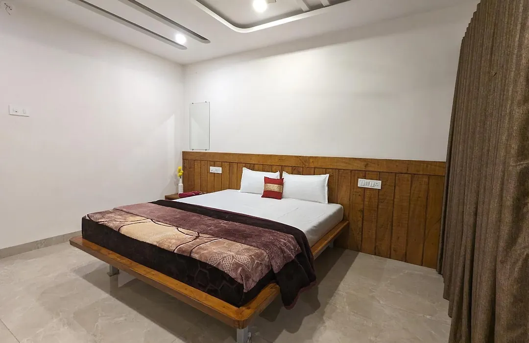 Hotel And Villa Samarth Palace-1
