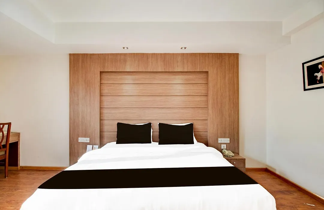 Townhouse Oak Gs Road-1