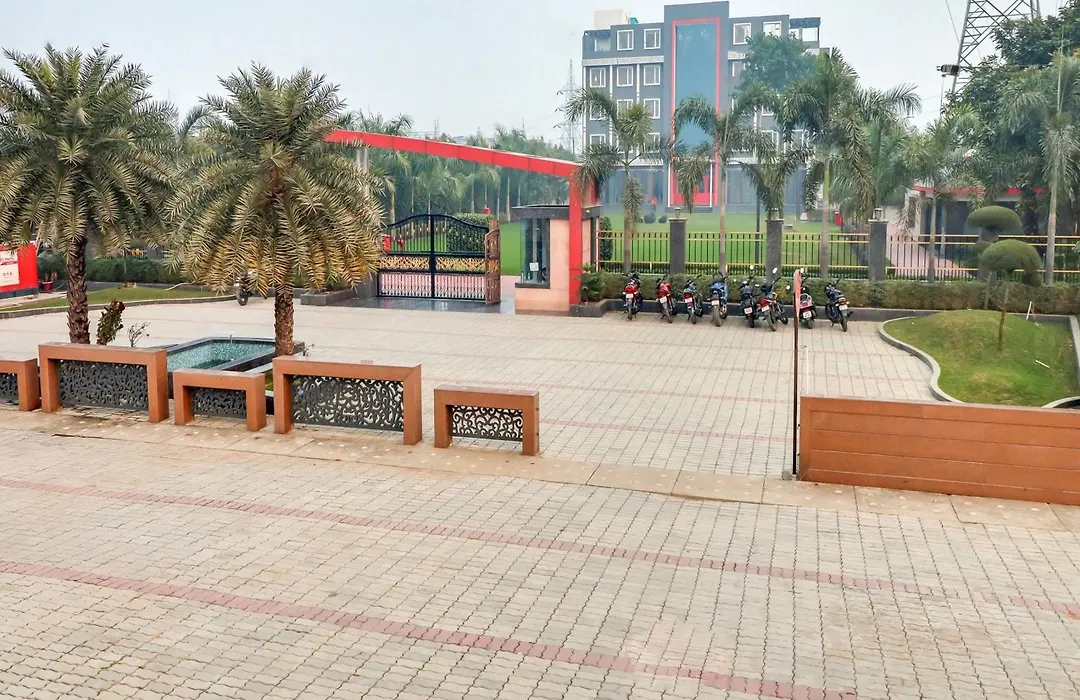 Super Townhouse Jashn-1