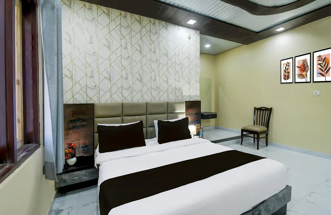 Hotel O Kishan Palace-1