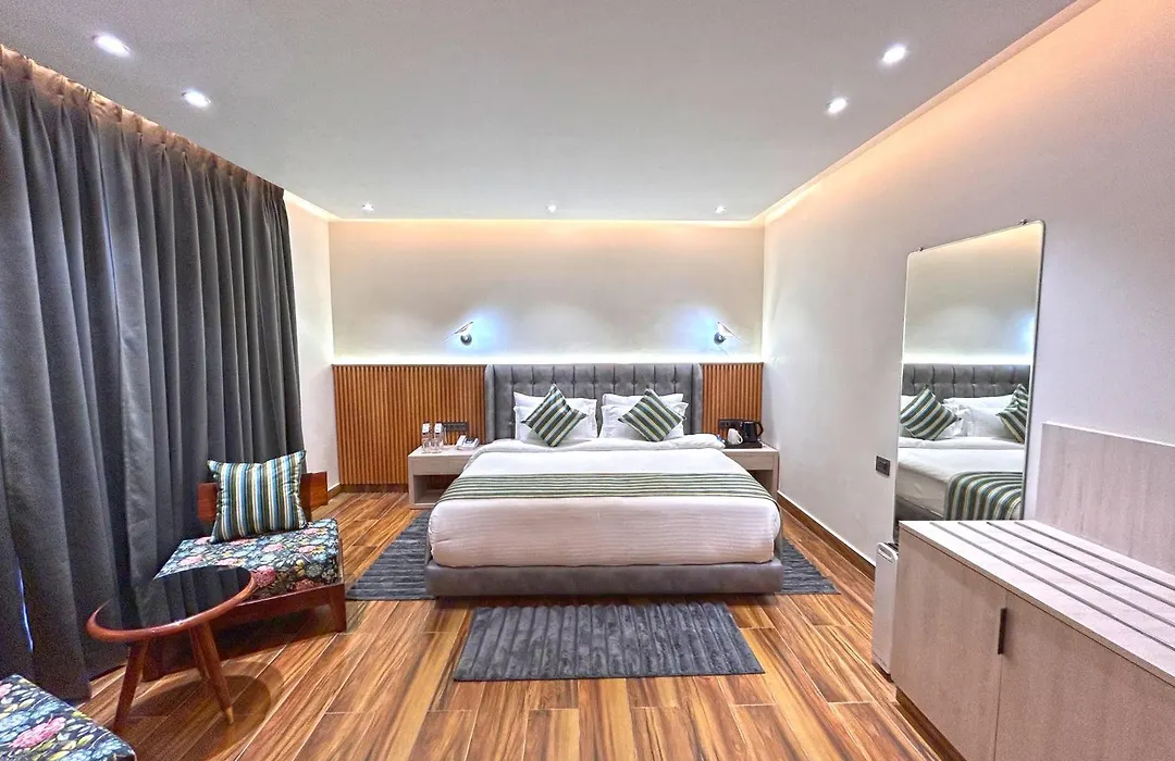 Dls Hotels Emerald-1