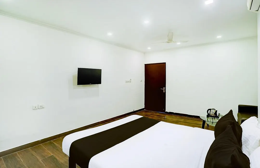 Super Townhouse Girdhar Marg Jaipur Formerly Hotel Srida-1
