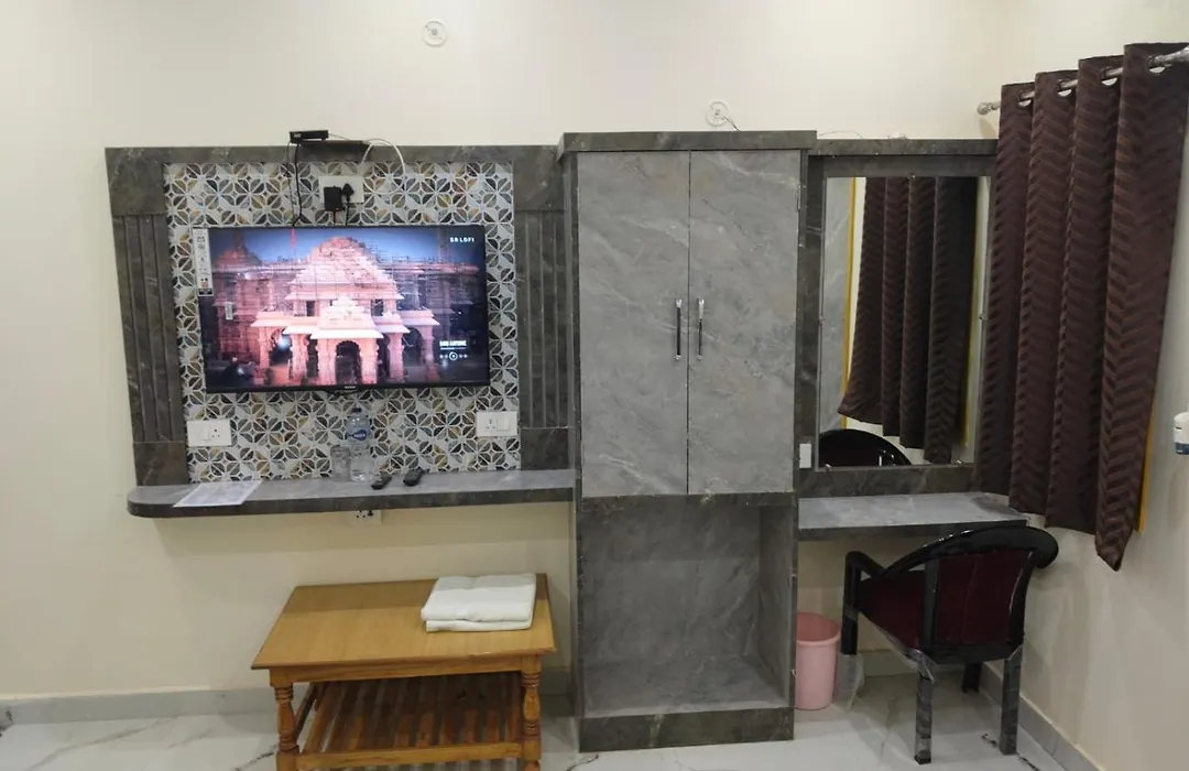 Hotel Dev Inn Ayodhya-1
