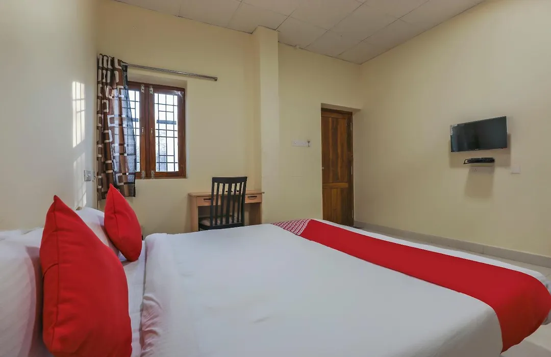 Hotel O Om Sakthi Hotel-1